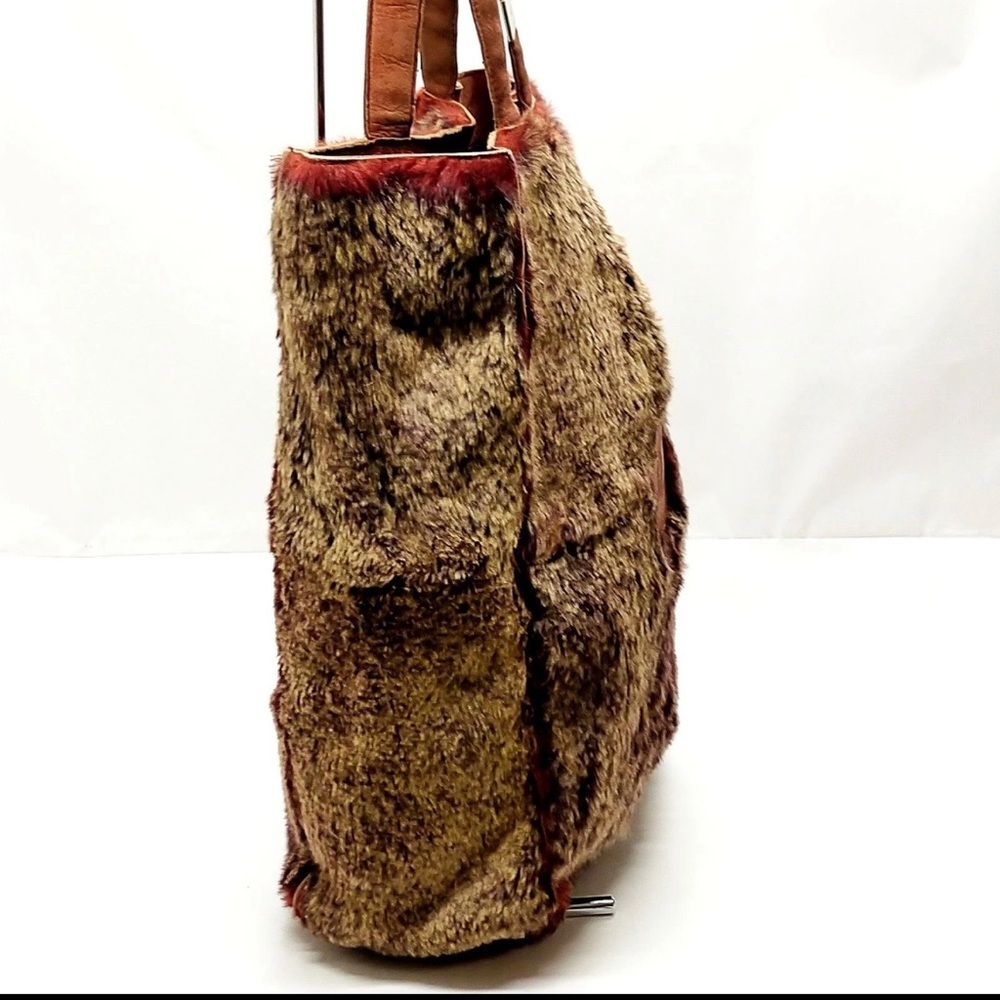 CHANEL Brown Fur Tote Bag - Picture 3 of 12